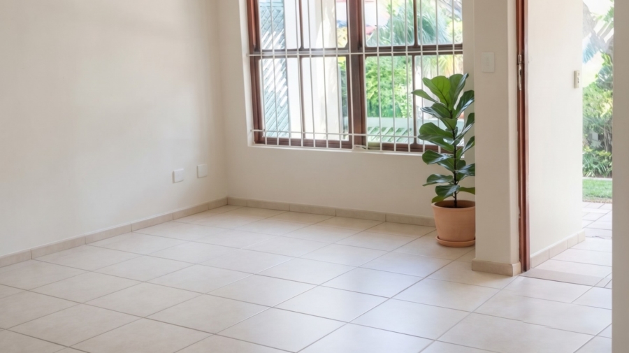 To Let 2 Bedroom Property for Rent in Middedorp Western Cape